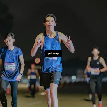 Runner Photo 7505789