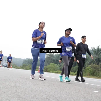 Runner Photo 7505790