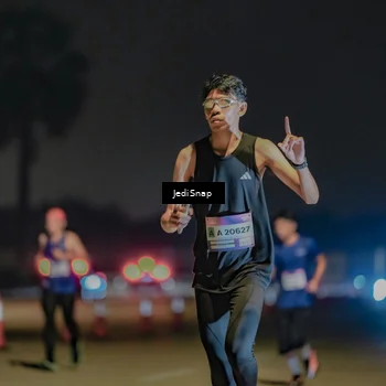 Runner Photo 7505798