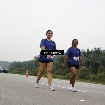 Runner Photo 7505820