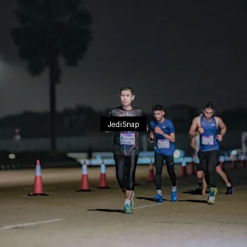 Runner Photo 7505840