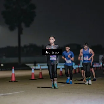 Runner Photo 7505842