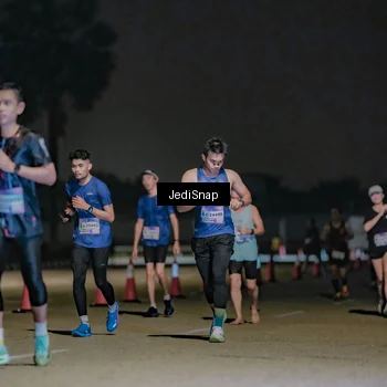 Runner Photo 7505848