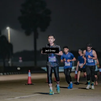Runner Photo 7505849