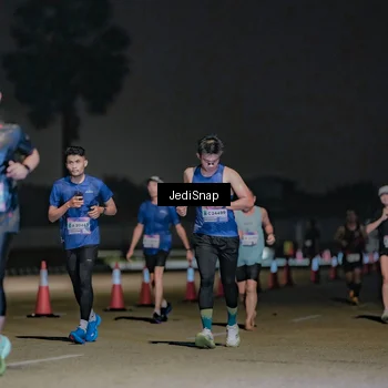Runner Photo 7505851