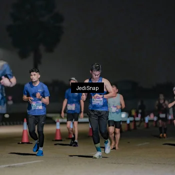 Runner Photo 7505853