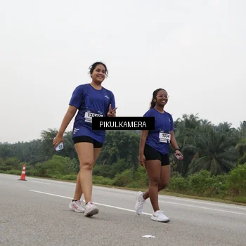Runner Photo 7505858