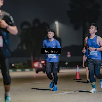 Runner Photo 7505862
