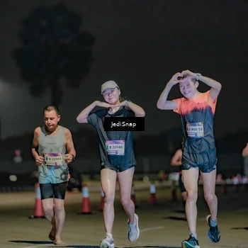 Runner Photo 7505871