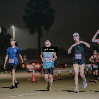 Runner Photo 7505872