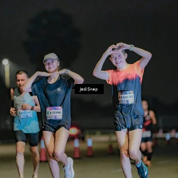 Runner Photo 7505880