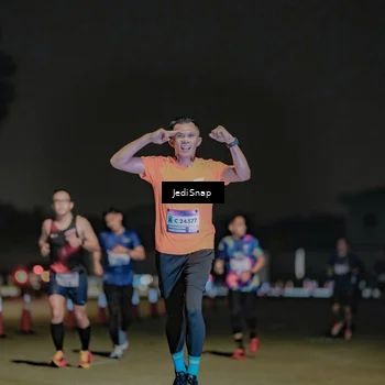 Runner Photo 7505883