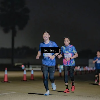 Runner Photo 7505895