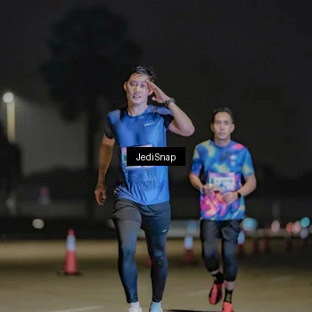 Runner Photo 7505908