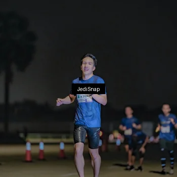 Runner Photo 7505933