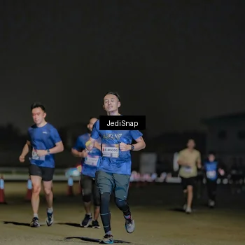 Runner Photo 7505938