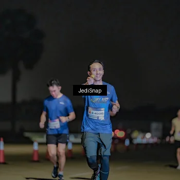 Runner Photo 7505946
