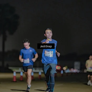 Runner Photo 7505947
