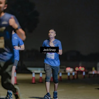 Runner Photo 7505950