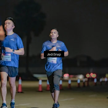 Runner Photo 7505955