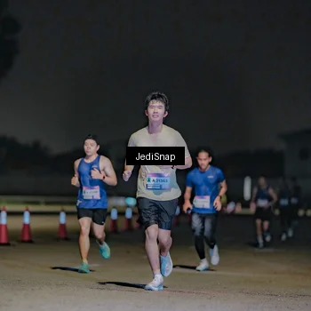 Runner Photo 7505970