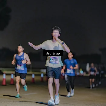 Runner Photo 7505976