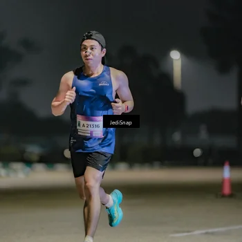 Runner Photo 7505979