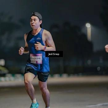 Runner Photo 7505983