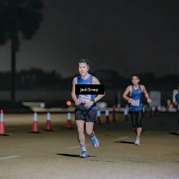 Runner Photo 7505996