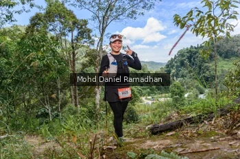 Runner Photo 75060
