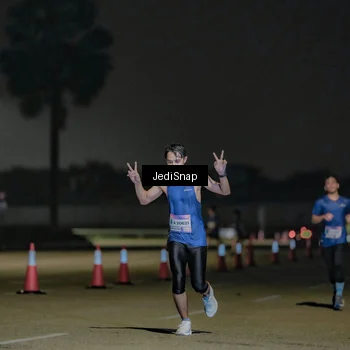 Runner Photo 7506006