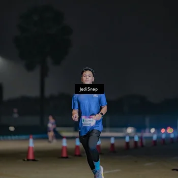 Runner Photo 7506020