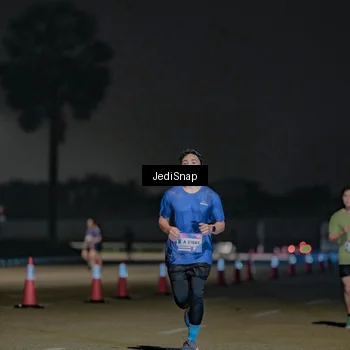 Runner Photo 7506021