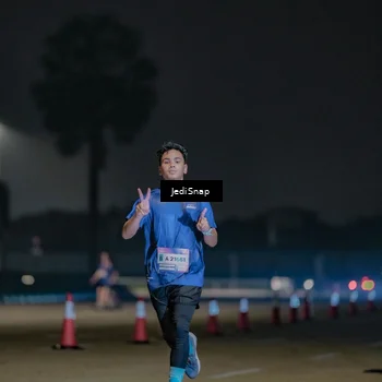 Runner Photo 7506028