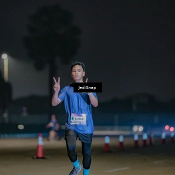 Runner Photo 7506031
