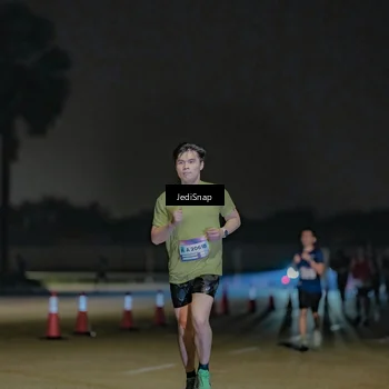 Runner Photo 7506032