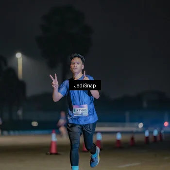 Runner Photo 7506036