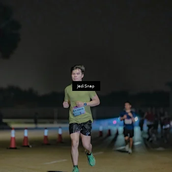 Runner Photo 7506039