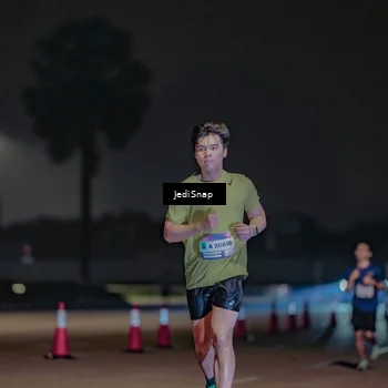 Runner Photo 7506041