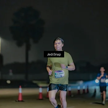 Runner Photo 7506047