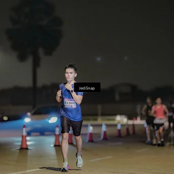 Runner Photo 7506048
