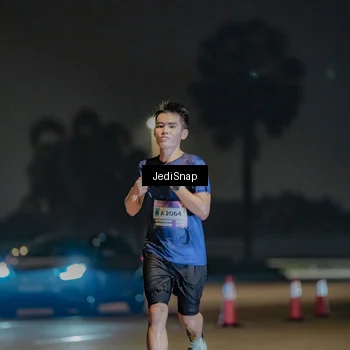 Runner Photo 7506054