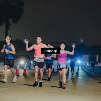 Runner Photo 7506056