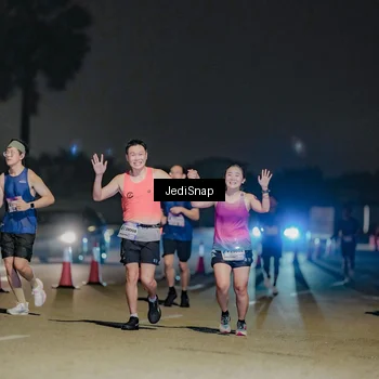 Runner Photo 7506061