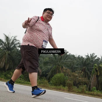 Runner Photo 7506071