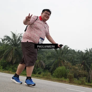 Runner Photo 7506073