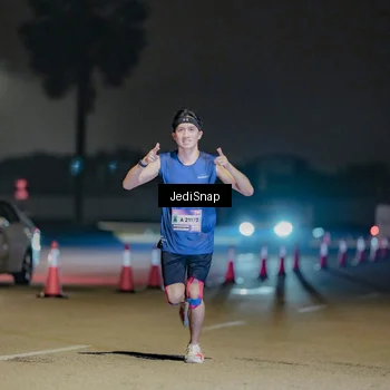 Runner Photo 7506113