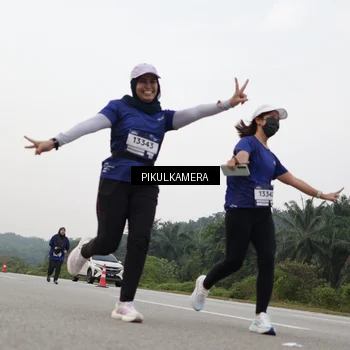 Runner Photo 7506124