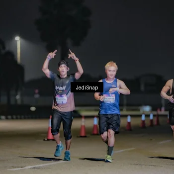 Runner Photo 7506131