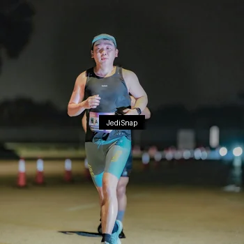 Runner Photo 7506133